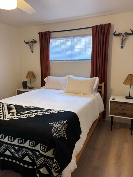 Building Photo - 9402 Claremont Ave NE