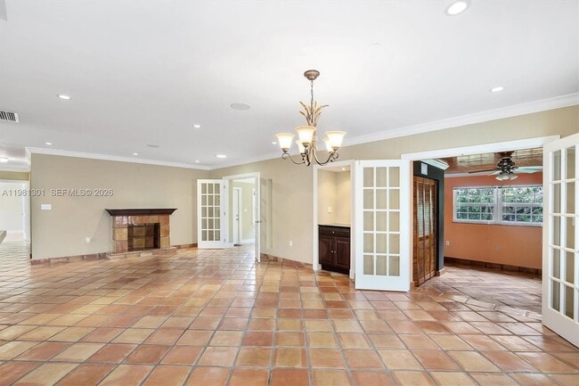 Building Photo - 300 187th St