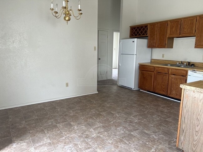 Building Photo - 2305 Purser Dr