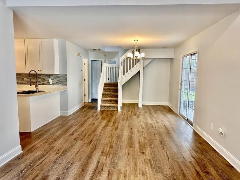 Building Photo - 2651 St Charles Ln NW