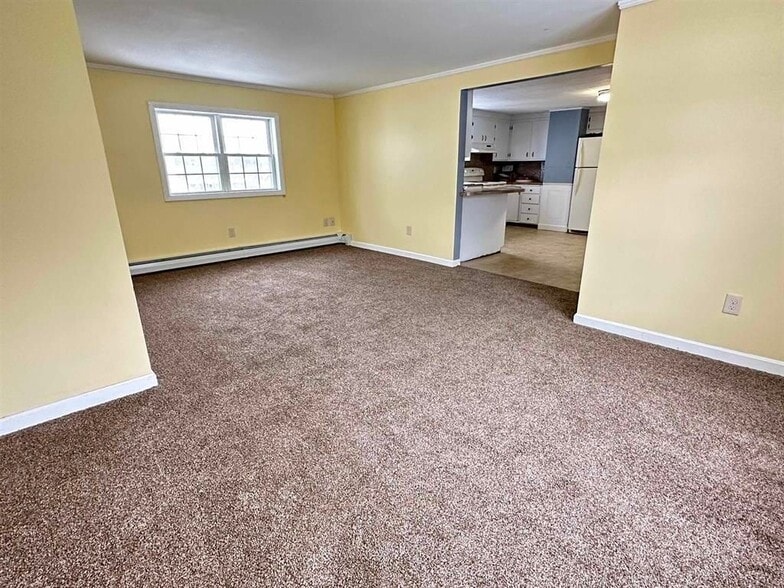 Building Photo - 20 Spring