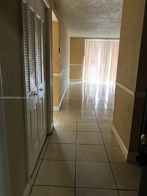 Building Photo - 6960 Miami Gardens Dr