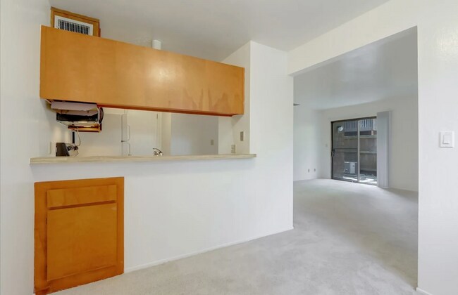 Building Photo - 1158 Honey Trl