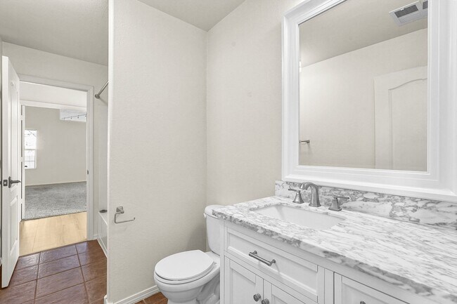 Building Photo - 4BR Home for Rent + Office/Bonus Room | Rio Rancho SE | 2-Car Garage | Large Yard