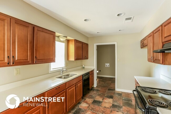 Building Photo - 6673 Winding Birch Dr