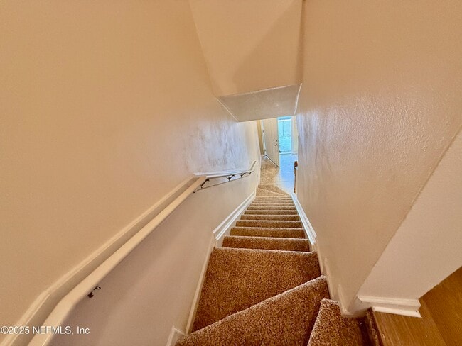 Building Photo - 3514 Summerlin Ln N
