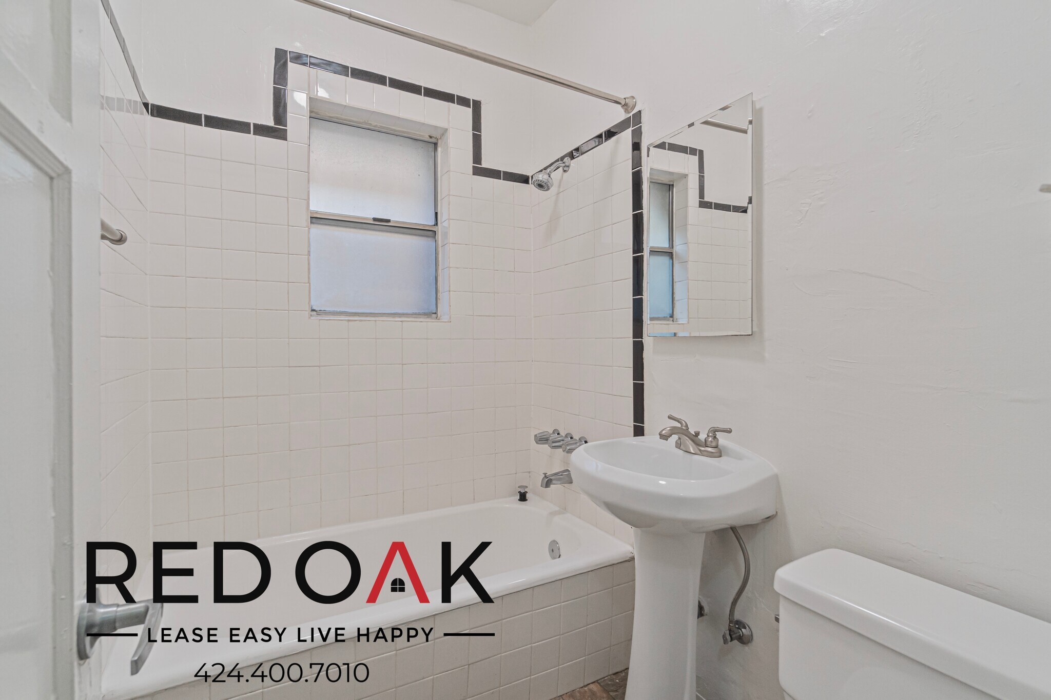 Building Photo - 849 S Oxford Ave