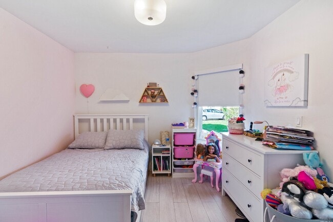 Building Photo - 5340 NW 188th St