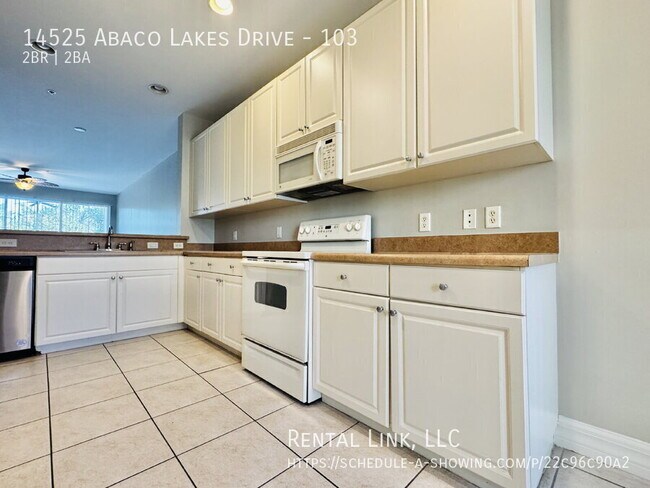 Building Photo - 14525 Abaco Lakes Dr