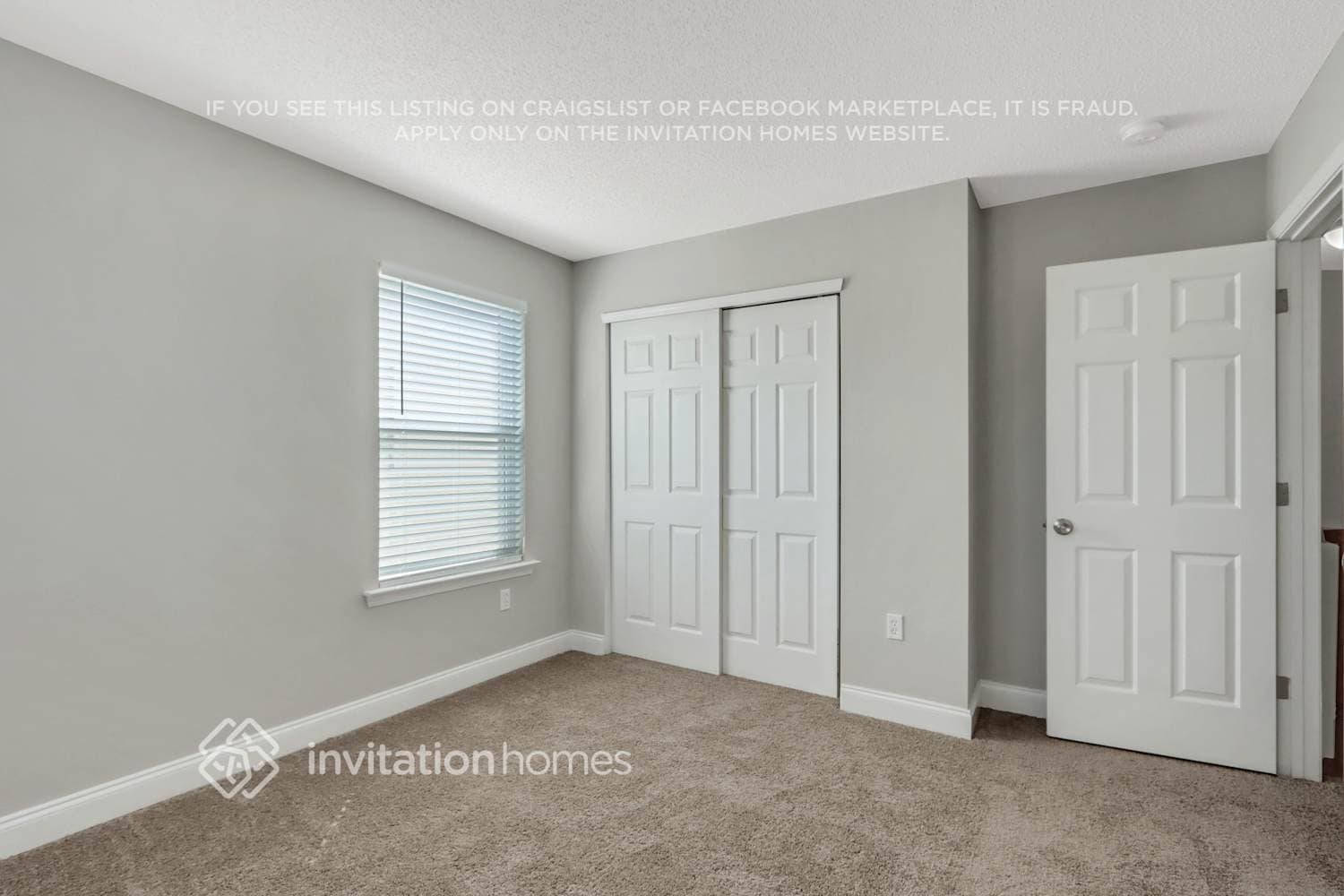 Building Photo - 13645 Coram Pl