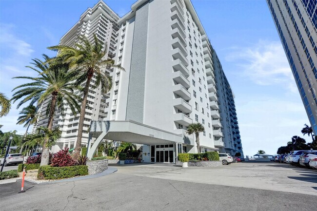 Building Photo - 4250 Galt Ocean Dr