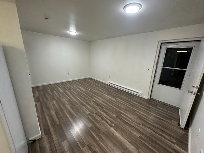 Building Photo - 411 McGuigan Pl