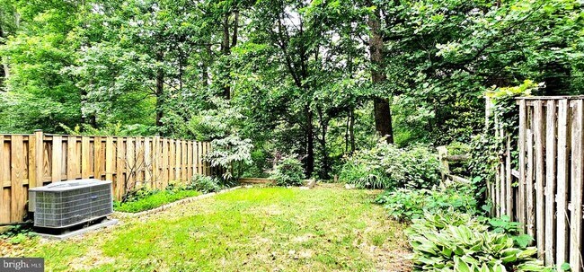 Building Photo - 8729 Sheridan Farms Ct