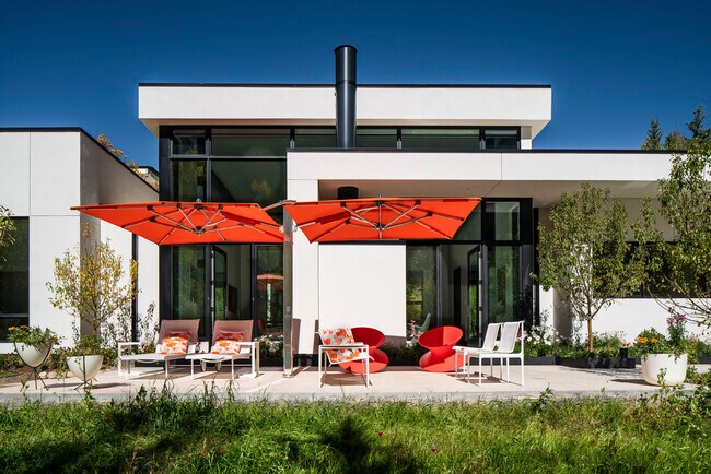 Building Photo - 1411 Crystal Lake Rd