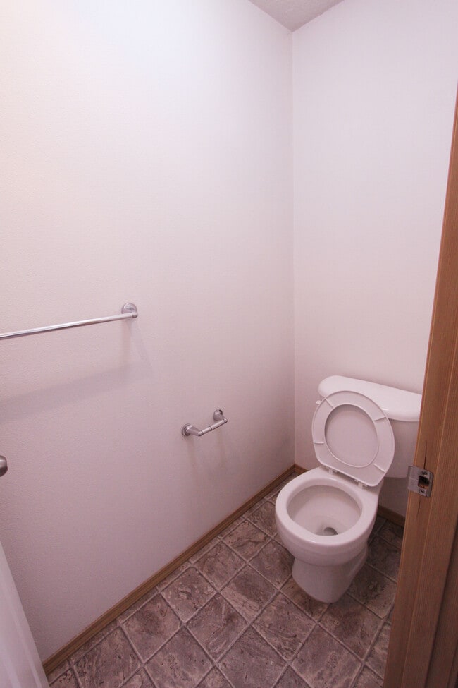 Building Photo - 455 Donna Dr