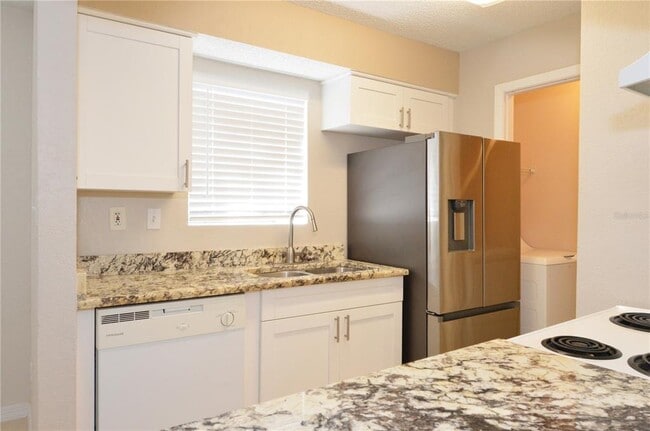 Building Photo - 8627 Fancy Finch Dr