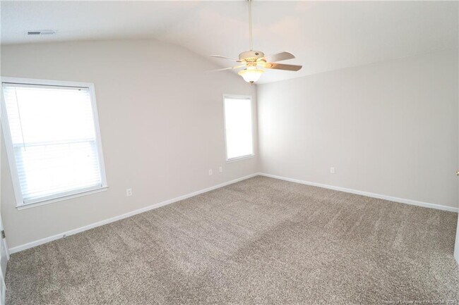 Building Photo - 305 Firefly Rd