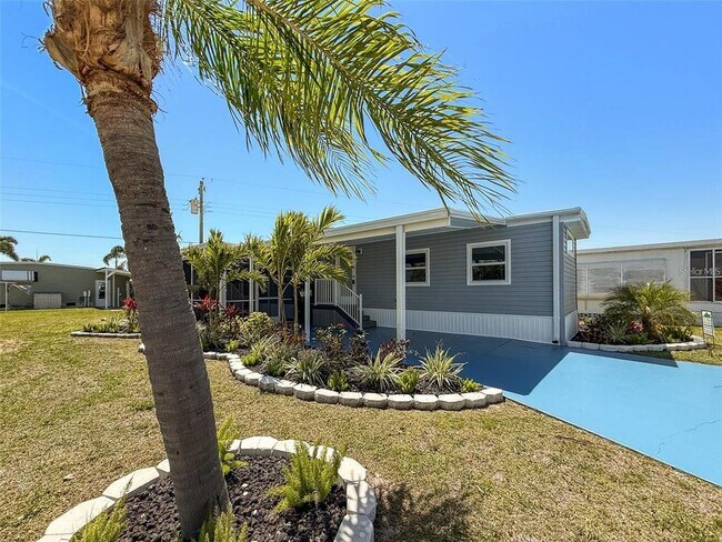 Building Photo - 5141 Oakland Hills Ave