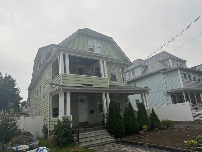 Building Photo - 65-67-67 Palm St