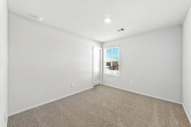 Building Photo - 106 N Richland Dr