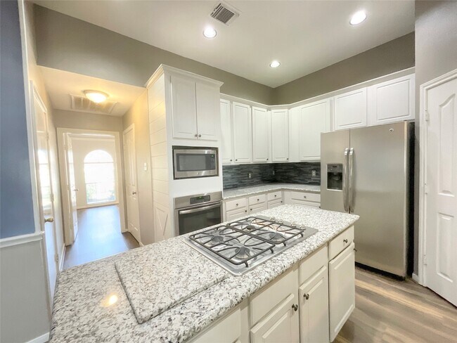 Building Photo - 9509 Dry Springs Dr