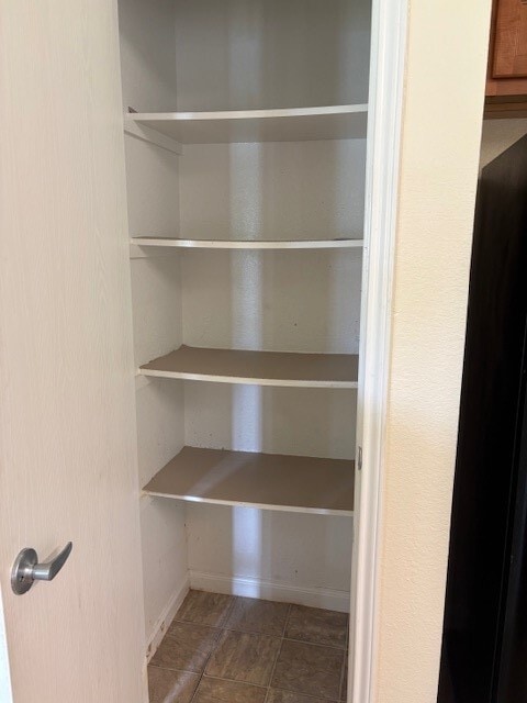 Building Photo - 619 N Vionett Ln