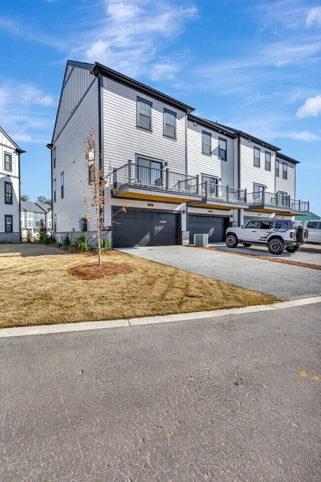 Building Photo - Brighton Square at Nexton