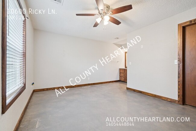 Building Photo - 10600 Ricky Ln