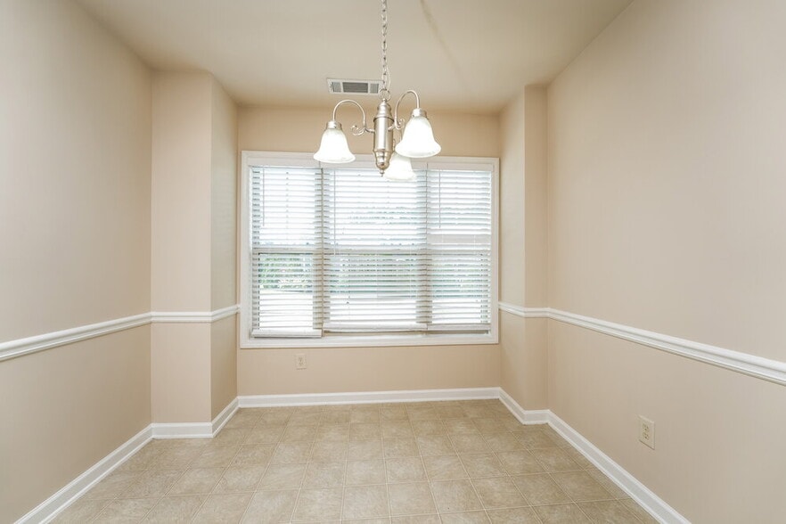 Building Photo - 2279 Baywood Tree Ln SW