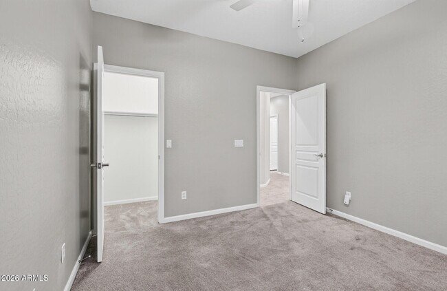 Building Photo - 10639 W Alex Ave