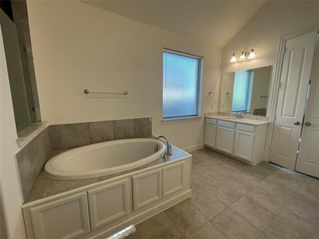 Building Photo - 1105 Maverick Dr