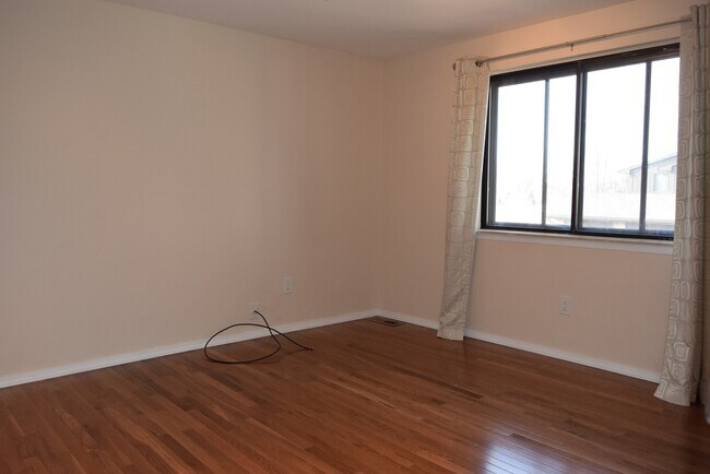 Building Photo - 37373 Clubhouse Dr