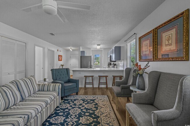 Building Photo - 1290 White Tree Ln