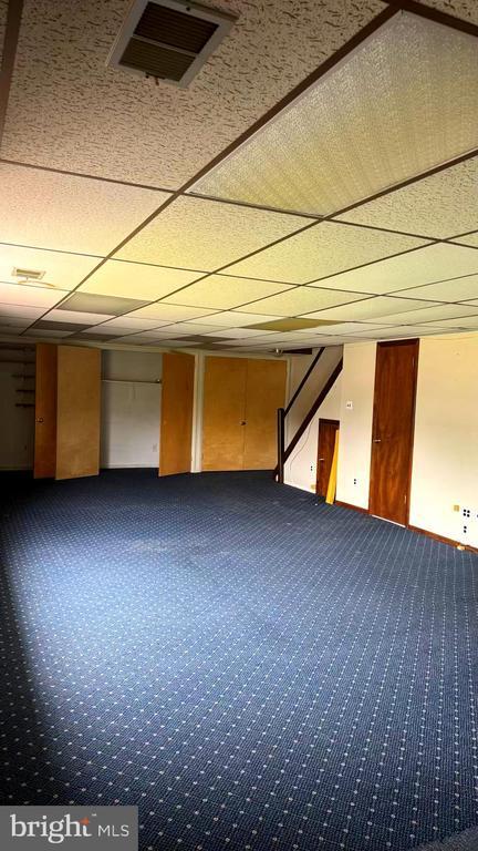 Building Photo - 610 S Cedar Ln