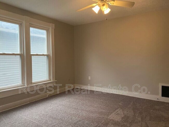 Building Photo - 105 Rockwood Ave