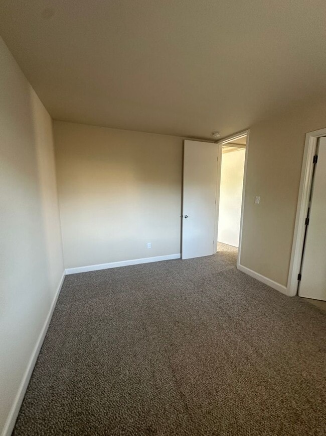 Building Photo - 4309 Ross Ave