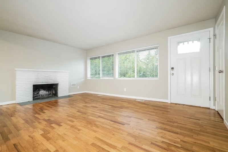 Building Photo - 23048-23016 16th Ave S