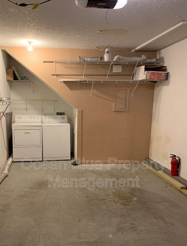Building Photo - 11771 Raintree Dr