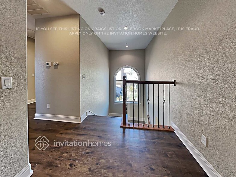 Building Photo - 6105 Via Presidio Ln