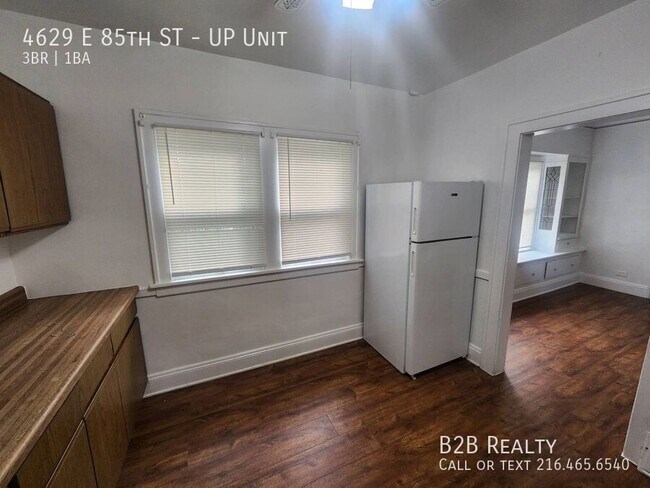Building Photo - 4629 E 85th St