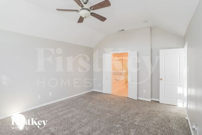 Building Photo - 1234 Shenandoah Dr