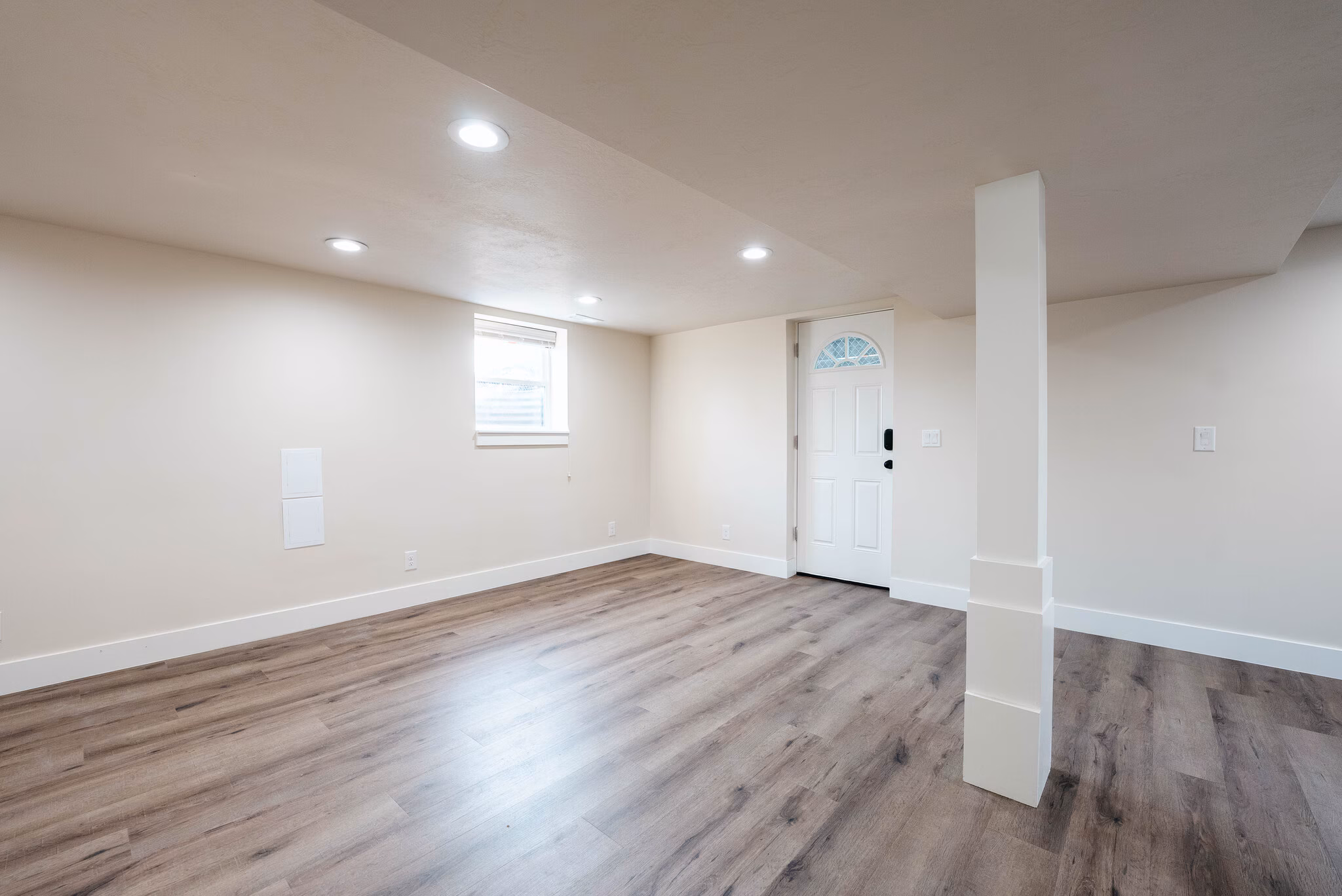 APT B - 259 E Herbert Ave