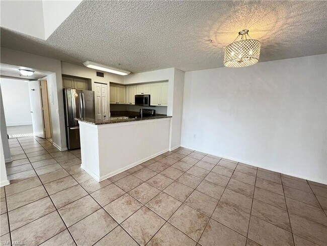 Building Photo - 1180 Wildwood Lakes Blvd