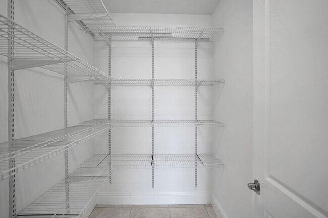 Building Photo - 3120 E Latitude Cir