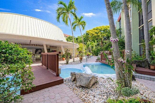 Building Photo - 5300 NE 24th Terrace