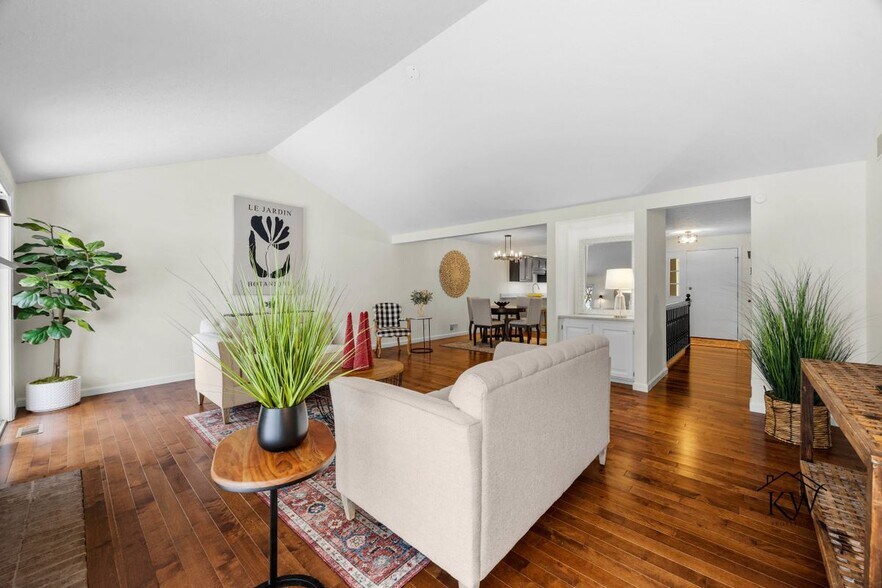 Building Photo - 46 Creek Ridge