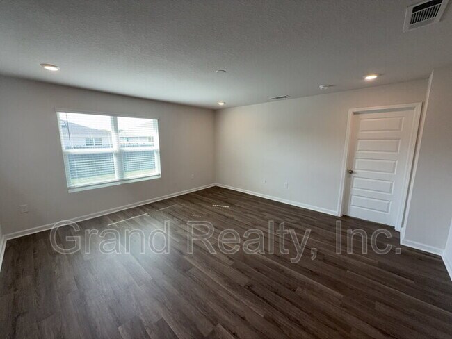 Building Photo - 4395 Winged Elm Ct