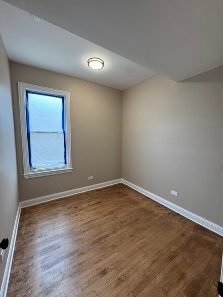 Second Room - 5335 W 23rd Pl