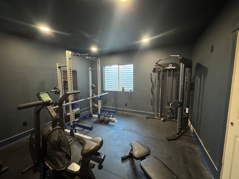 Building Photo - 4595 N Kings Peak Way