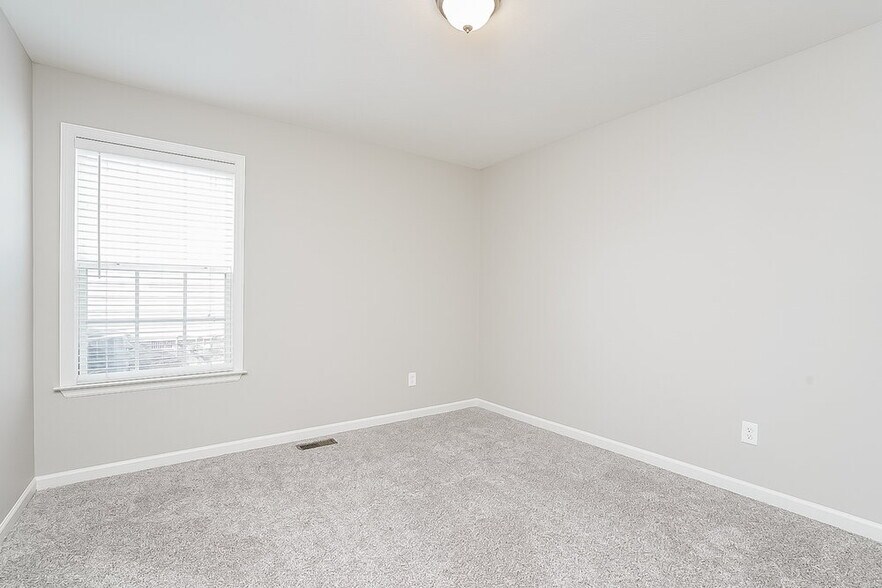 Building Photo - 2099 Prescott Way